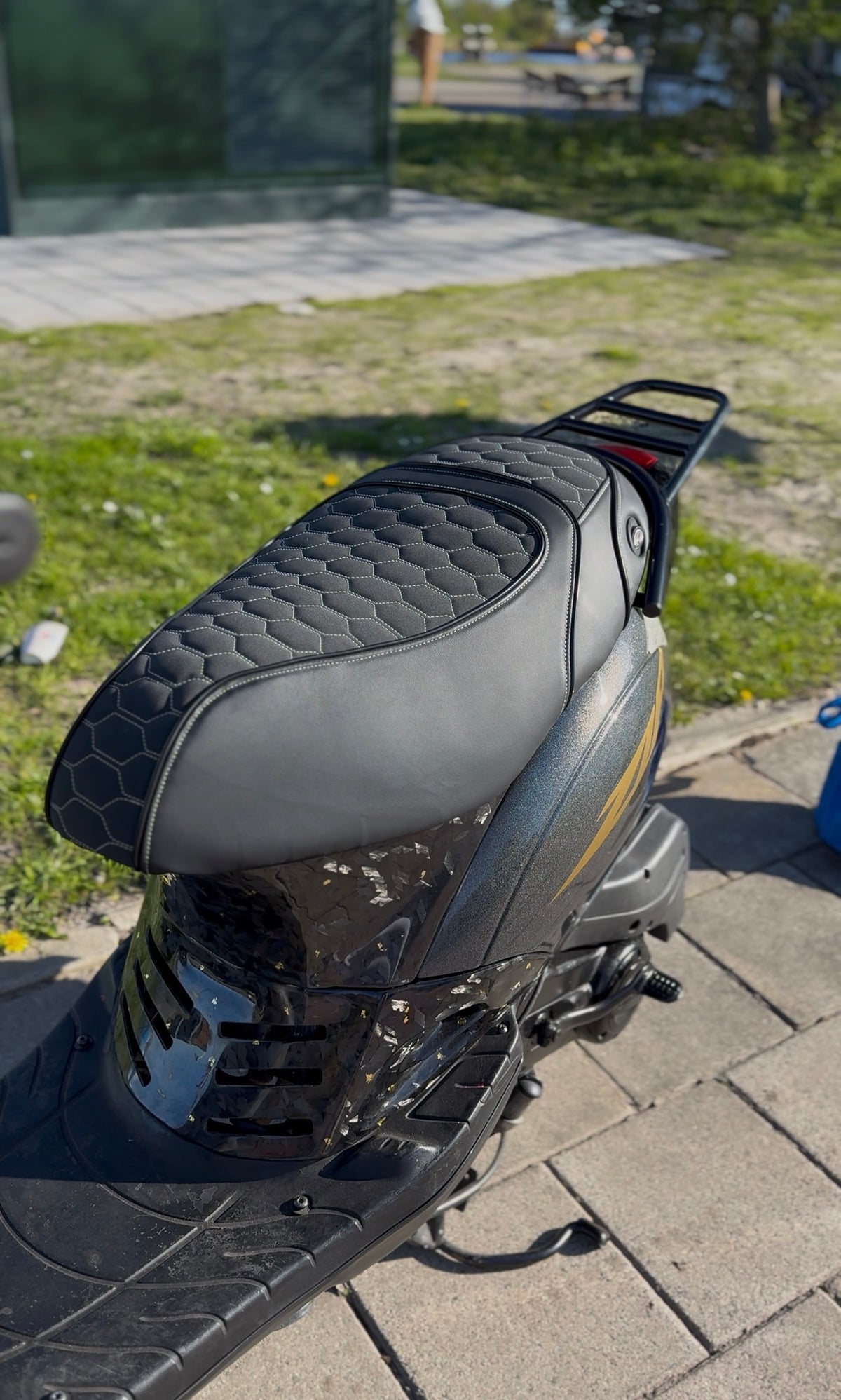 Zadelhoes , Piaggio Zip DUO RS Wit | Alcantara / Kunstleer
